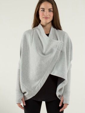 Lululemon it makes two Sweater Wrap